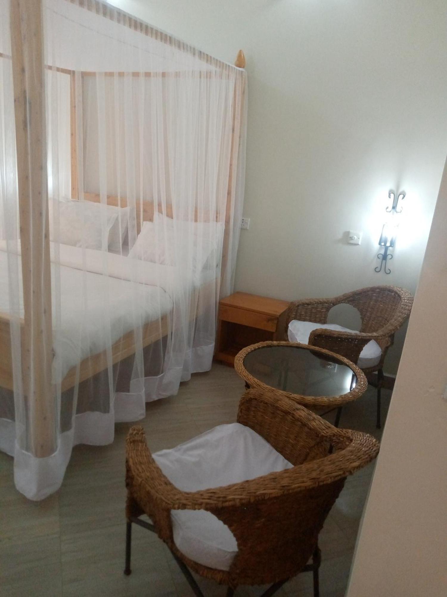 Ngorongoro Camp And Lodge カラトゥ エクステリア 写真