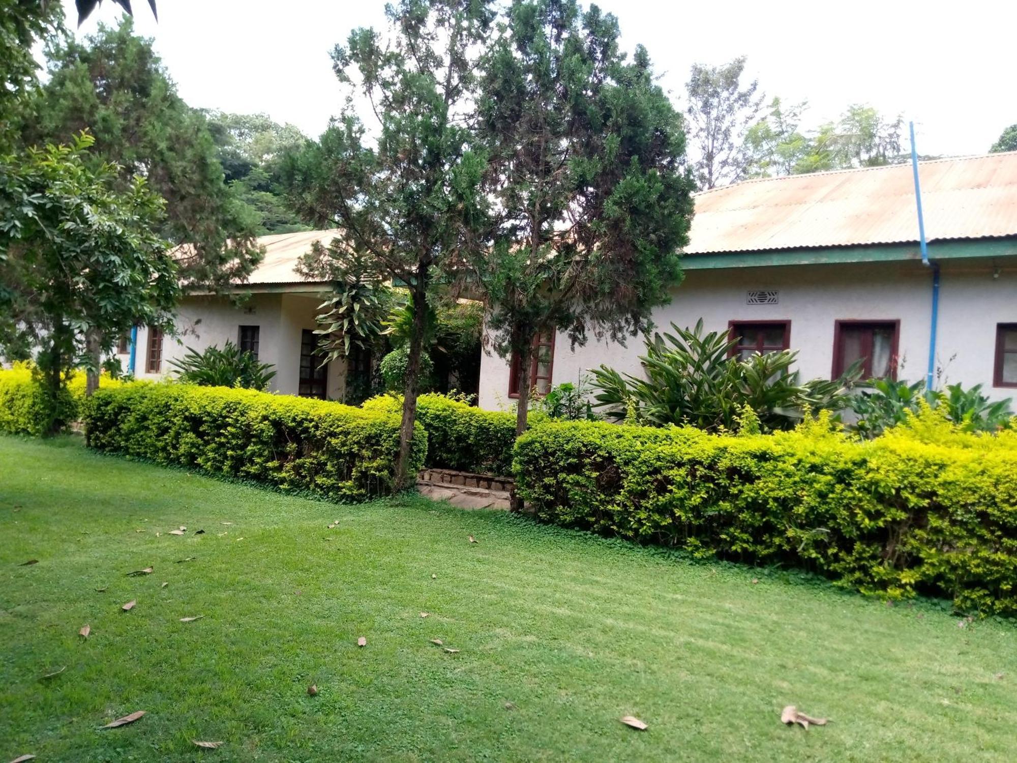 Ngorongoro Camp And Lodge カラトゥ エクステリア 写真