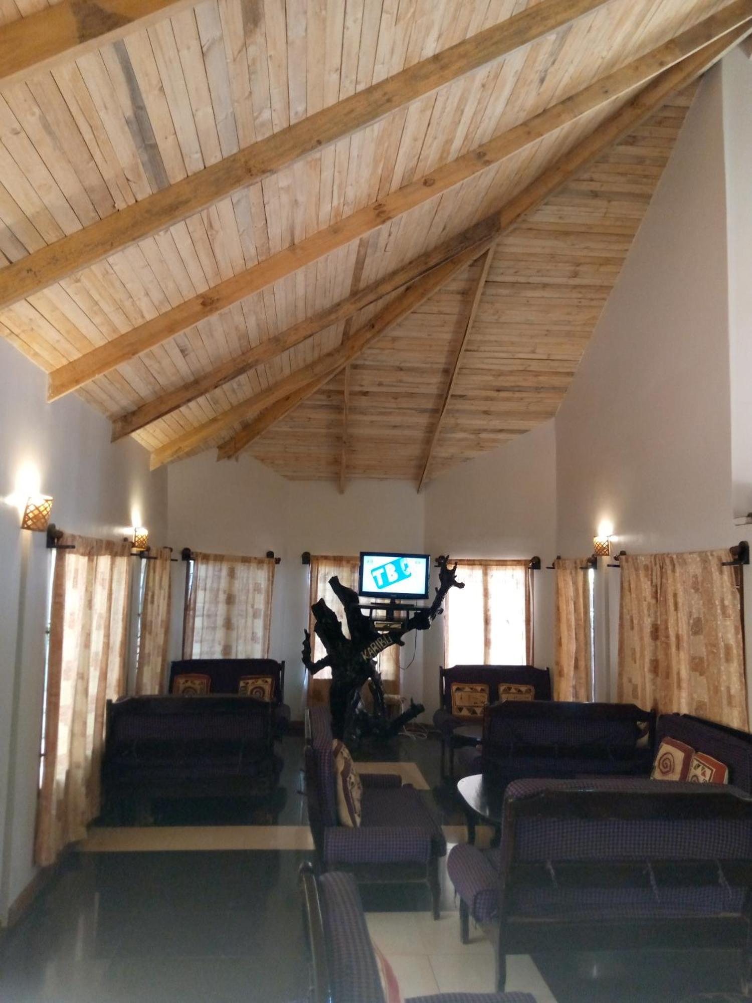Ngorongoro Camp And Lodge カラトゥ エクステリア 写真